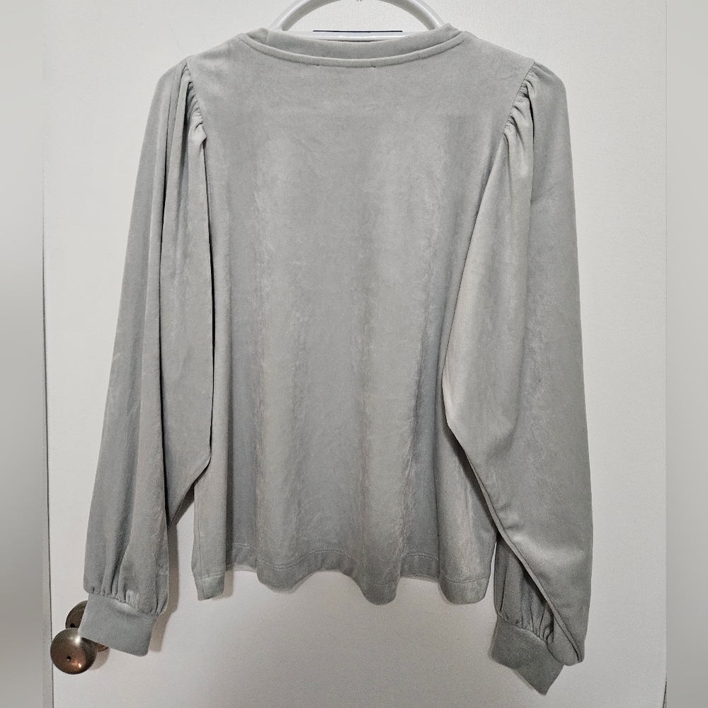 Loft Light Gray Puff Long Sleeve Women's Velvet Top Size Medium - Picture 2 of 4